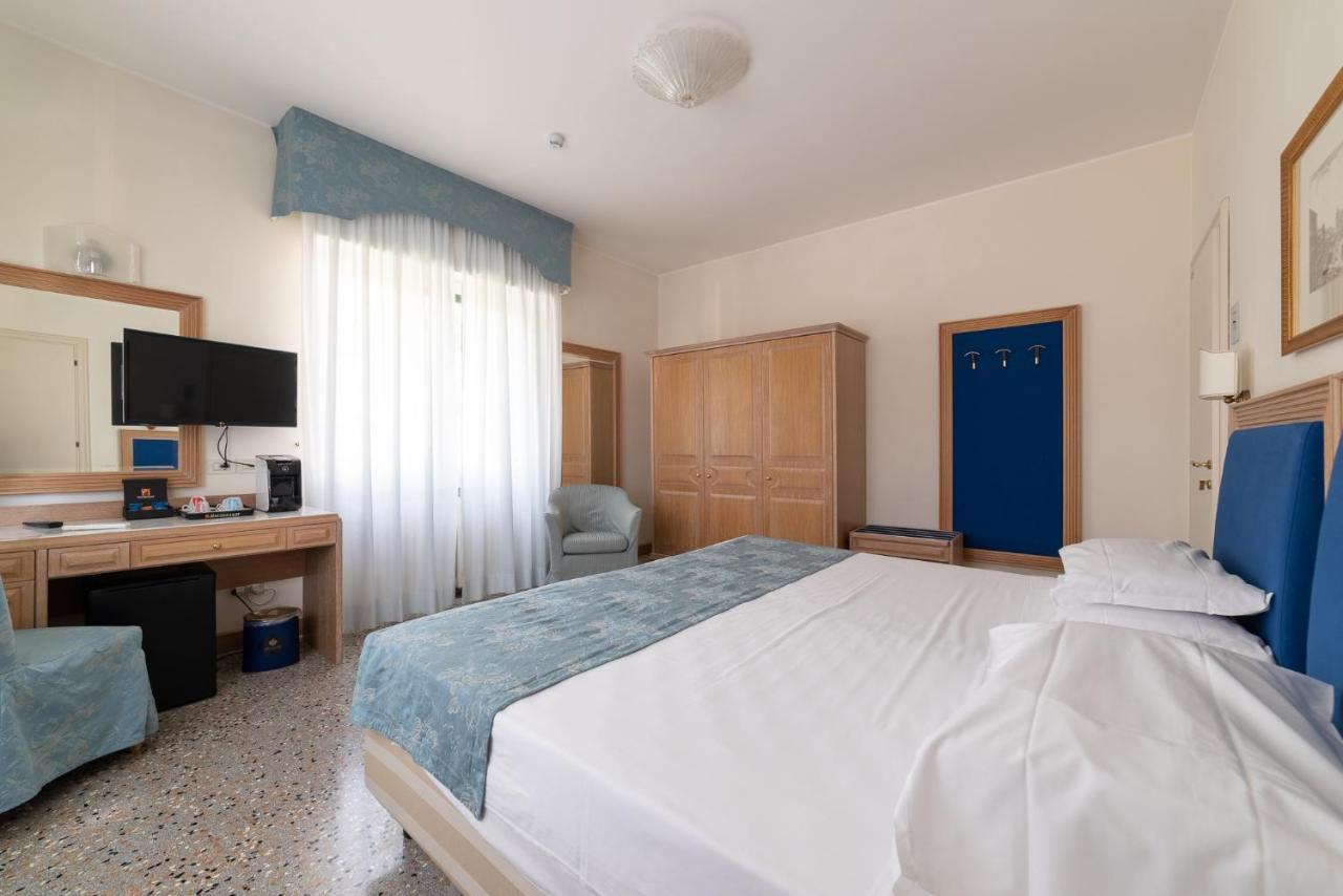 La Dependance By Casa Bianca Hotell Lido di Jesolo Eksteriør bilde